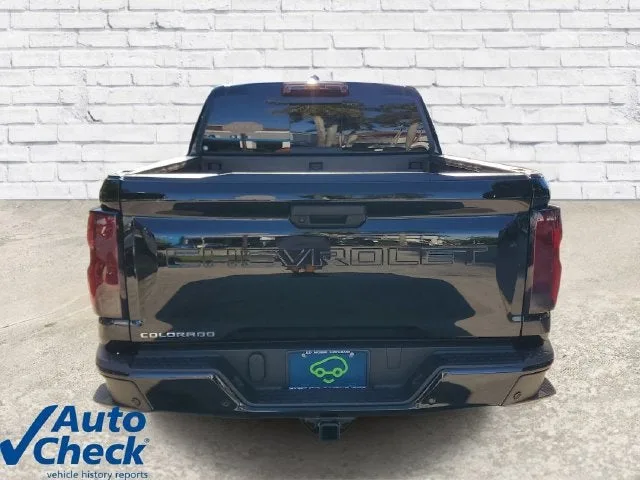 2026 Chevrolet Colorado WT photo 3