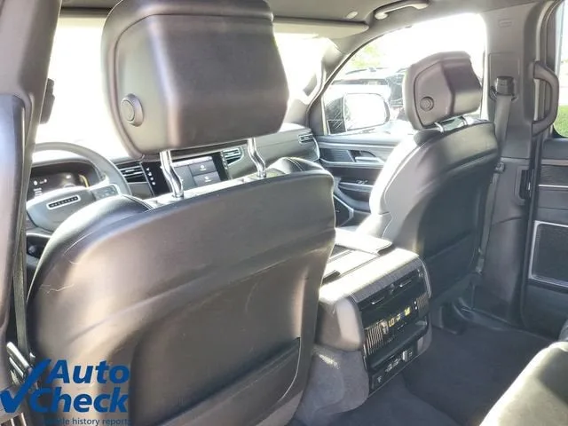 2024 Jeep Wagoneer Series II photo 13