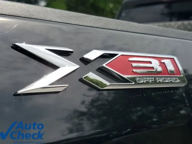 2021 GMC Sierra 1500 SLT photo 10