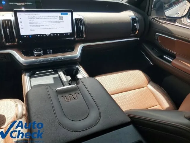 2026 Ford Expedition Max King Ranch photo 21