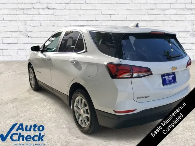 2024 Chevrolet Equinox LS photo 2