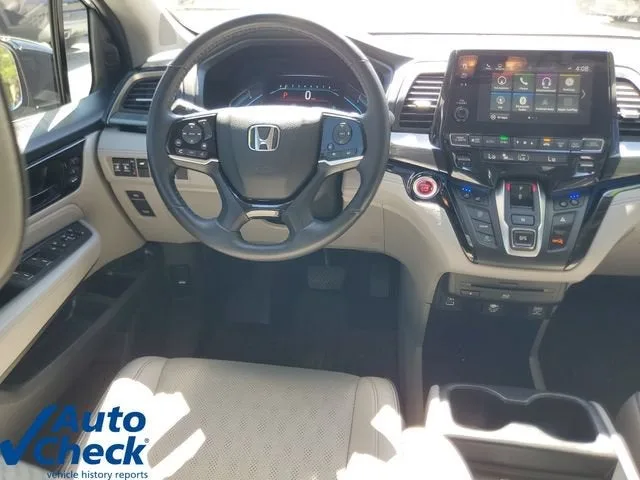 2022 Honda Odyssey Elite photo 16