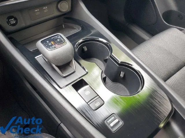 2024 Nissan Rogue SV FWD photo 26