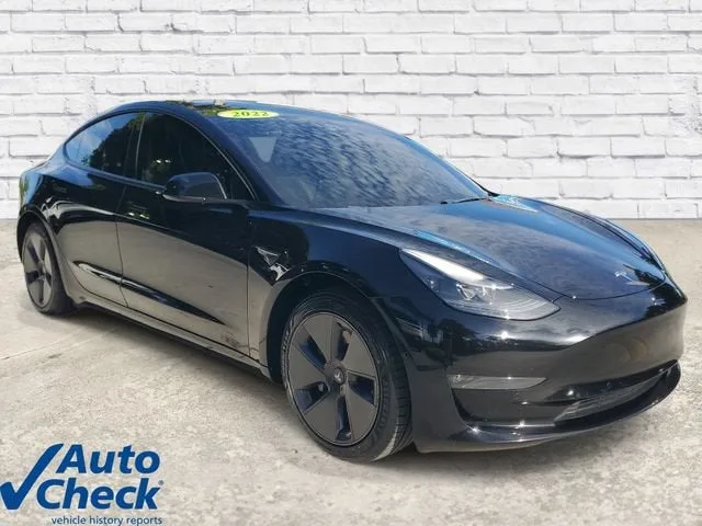 2022 Tesla Model 3 Long Range photo 5