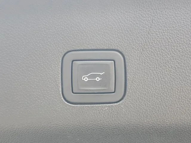 2024 Cadillac Escalade V-Series photo 11