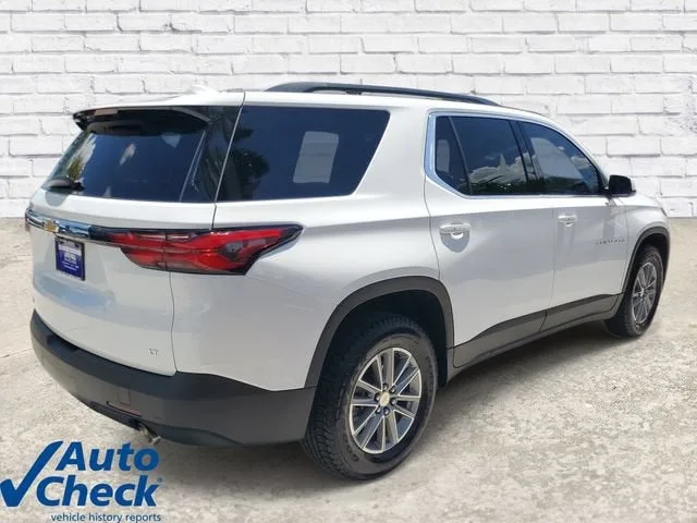 2023 Chevrolet Traverse LT Leather photo 4