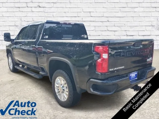2022 Chevrolet Silverado 2500 HD High Country photo 2