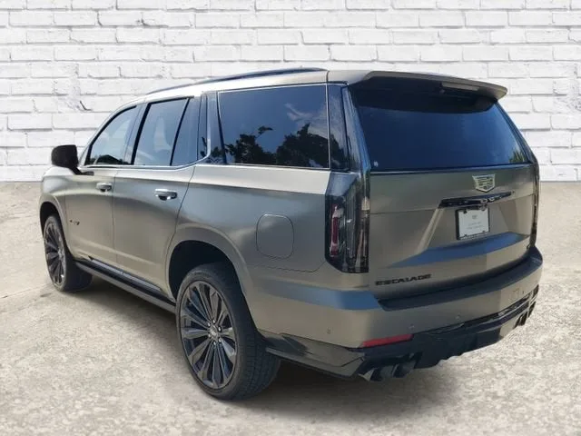 2026 Cadillac Escalade V-Series photo 2