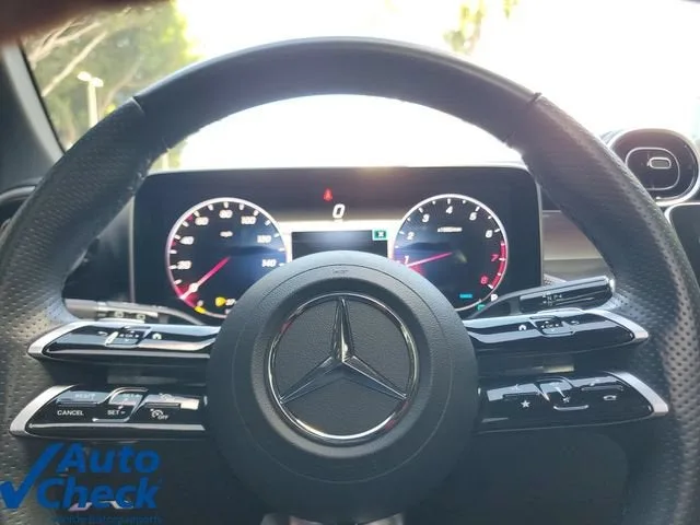 2024 Mercedes-Benz GLC 300 SUV photo 21
