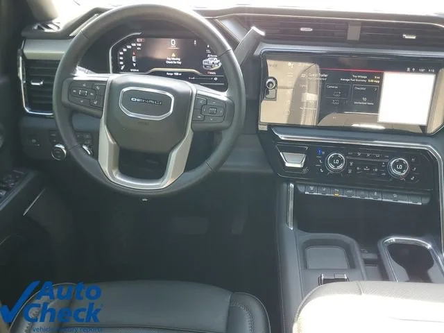 2025 GMC Sierra 2500 HD Denali photo 17