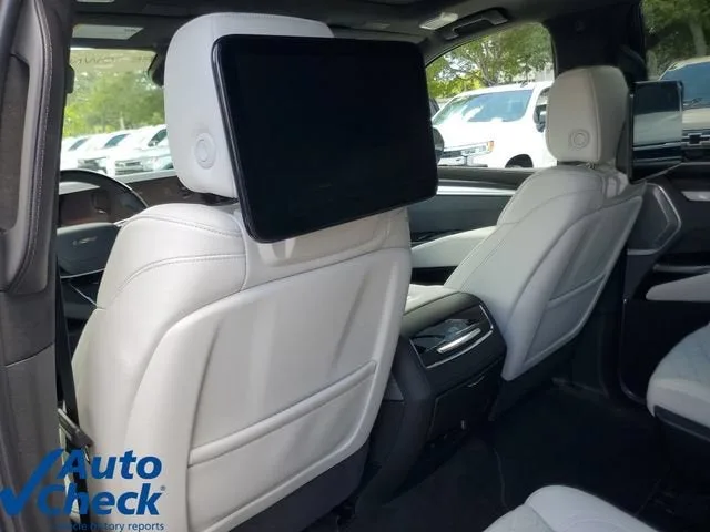 2026 Cadillac Escalade V-Series photo 15