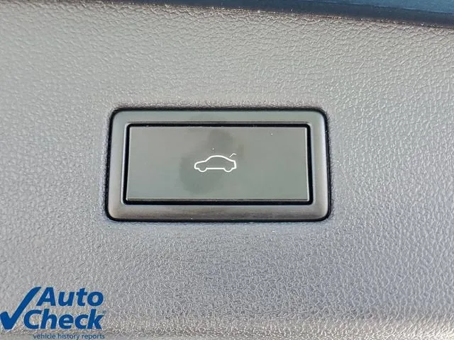 2019 Volkswagen Tiguan 2.0T SEL photo 10