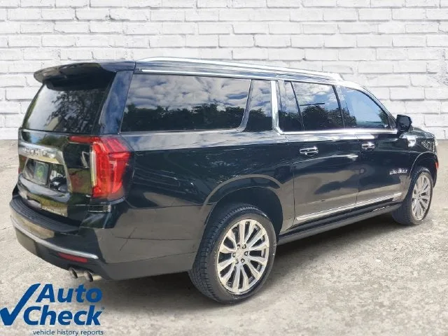 2022 GMC Yukon XL Denali photo 4