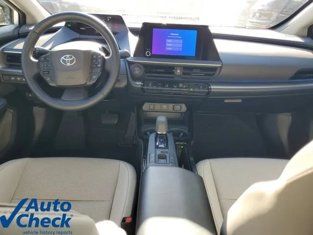 2023 Toyota Prius XLE photo 14