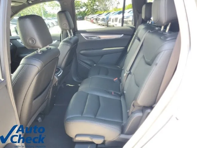2024 Cadillac XT6 Luxury photo 14