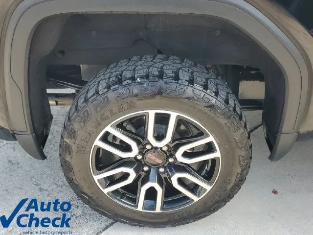 2023 GMC Sierra 1500 AT4 photo 8