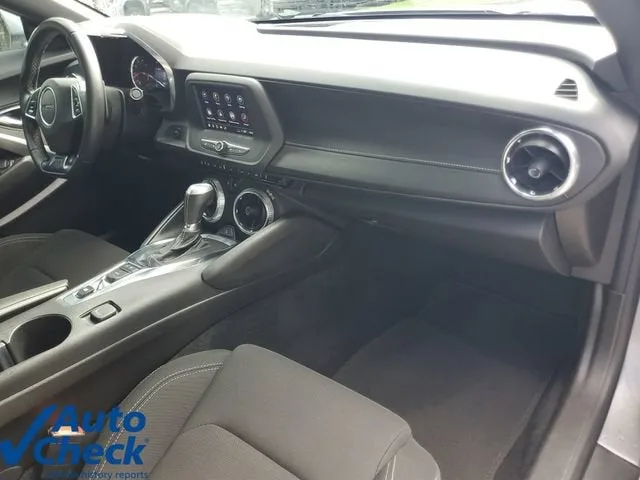 2021 Chevrolet Camaro LT1 photo 11
