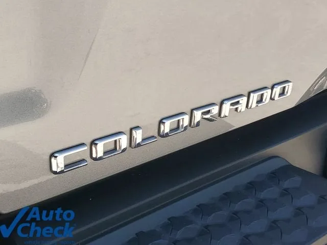 2025 Chevrolet Colorado Z71 photo 9