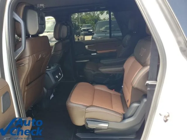 2026 Ford Expedition Max King Ranch photo 16