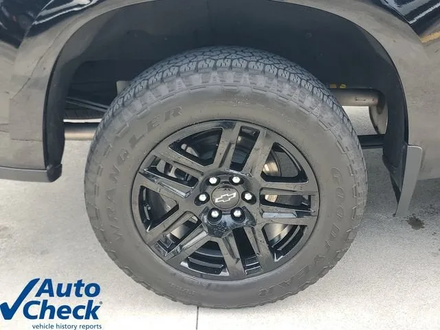 2024 Chevrolet Silverado 1500 High Country photo 8