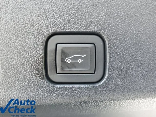 2025 Chevrolet Traverse LT photo 11