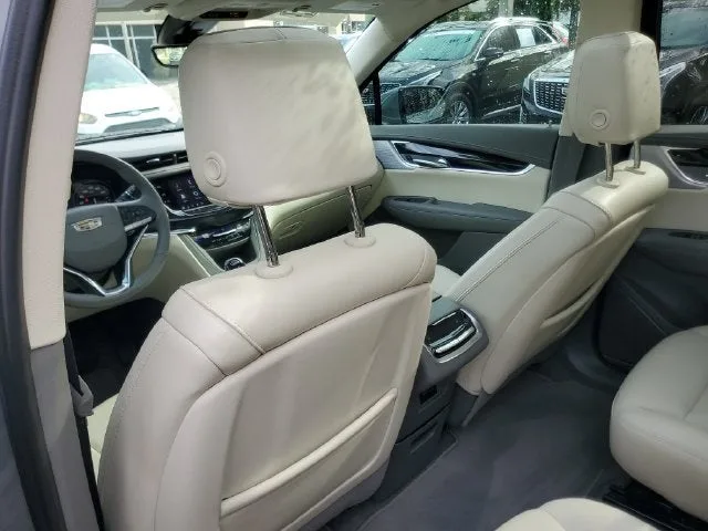 2025 Cadillac XT6 Premium Luxury photo 14