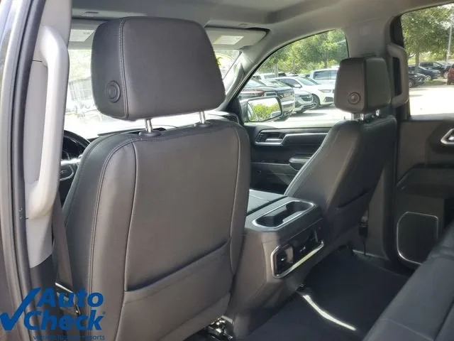 2023 GMC Sierra 1500 SLT photo 12