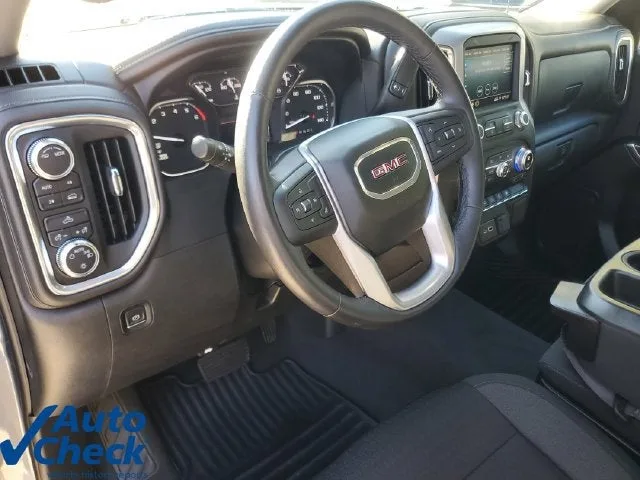 2022 GMC Sierra 1500 Limited SLE photo 15