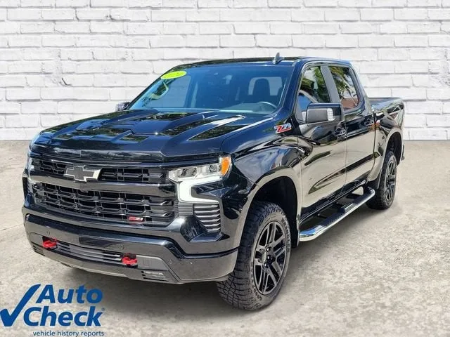 2024 Chevrolet Silverado 1500 LT Trail Boss photo 3