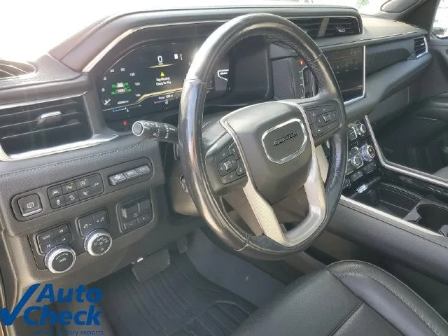2022 GMC Yukon XL Denali photo 19