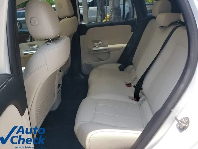 2023 Mercedes-Benz GLA GLA 250 photo 11