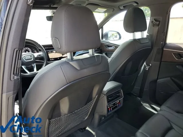 2020 Audi Q7 Prestige photo 12