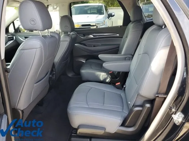 2021 Buick Enclave Essence photo 12