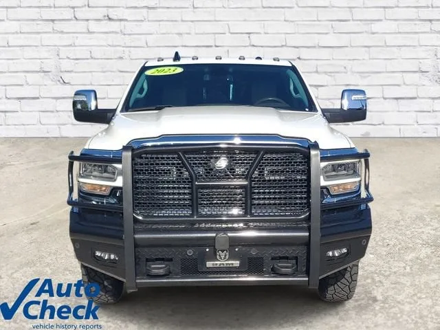 2023 RAM 3500 Laramie Crew Cab 4x4 8' Box photo 6