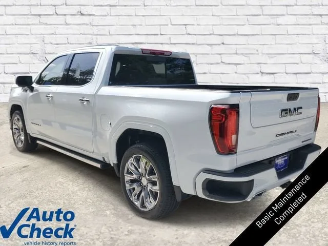 2026 GMC Sierra 1500 Denali photo 2