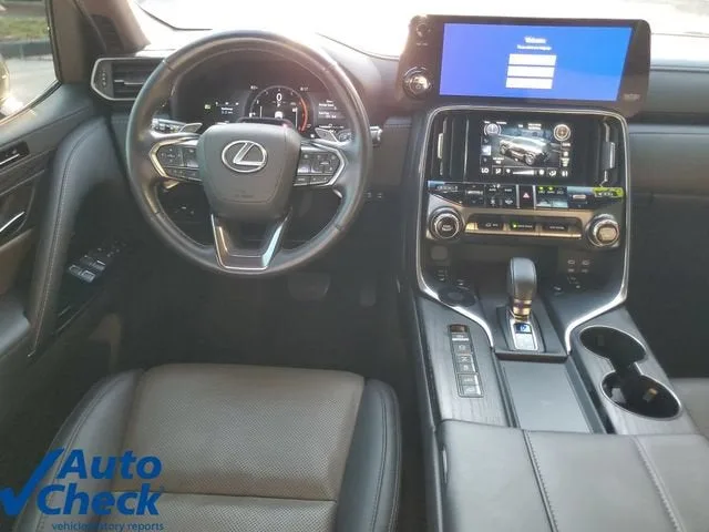 2025 Lexus LX 700h Overtrail photo 19