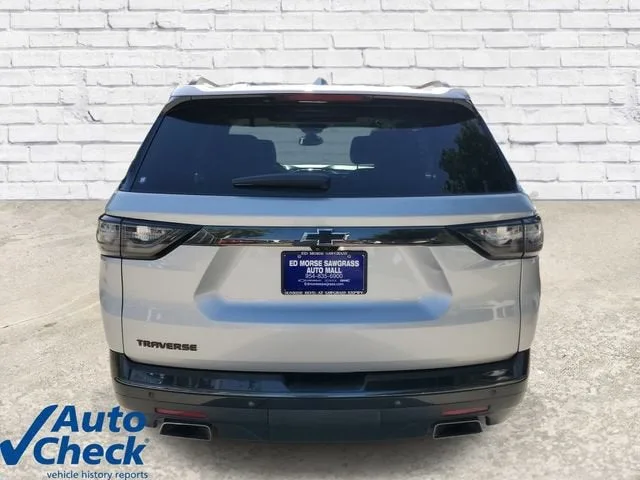 2021 Chevrolet Traverse Premier photo 3