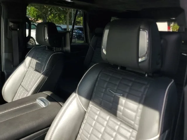 2024 Cadillac Escalade V-Series photo 19