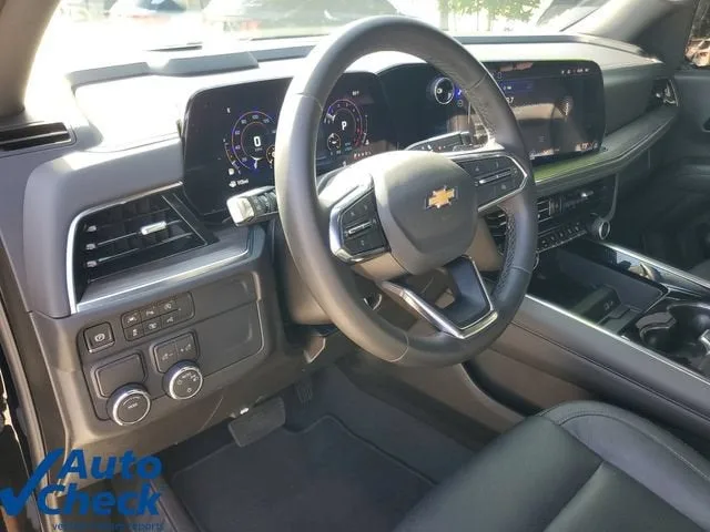 2026 Chevrolet Suburban LS photo 18