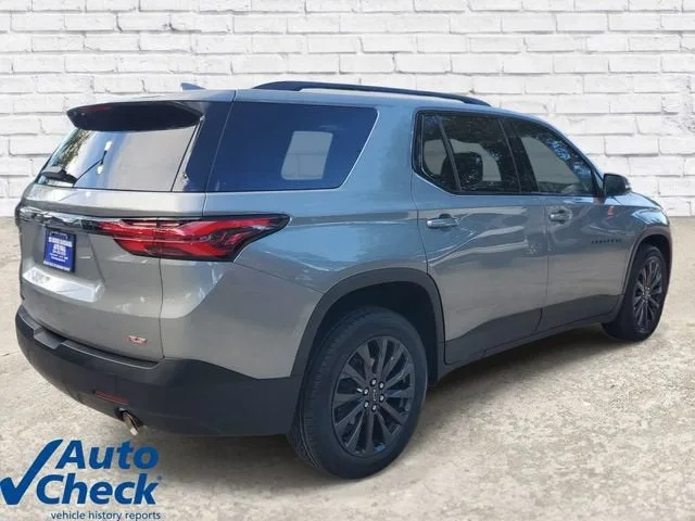 2023 Chevrolet Traverse RS photo 4