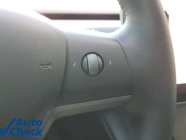 2022 Tesla Model 3 Long Range photo 21