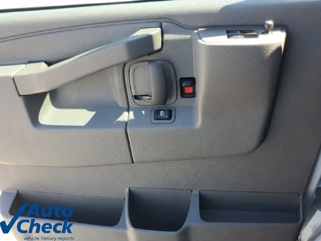 2025 Chevrolet Express Cargo WT photo 15