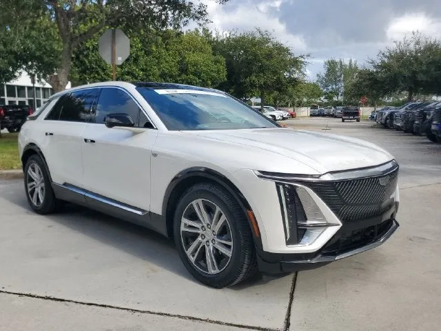 2024 Cadillac LYRIQ Tech photo 5