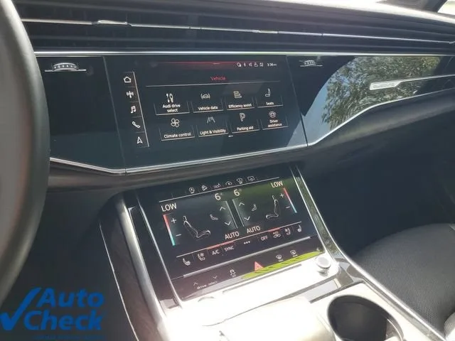 2020 Audi Q7 Prestige photo 26