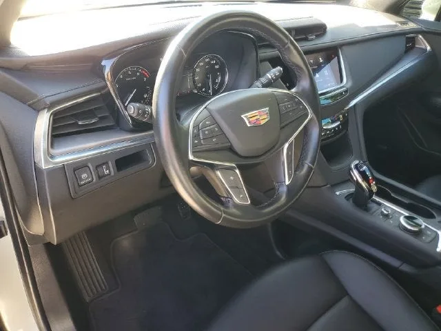 2023 Cadillac XT5 FWD Luxury photo 19