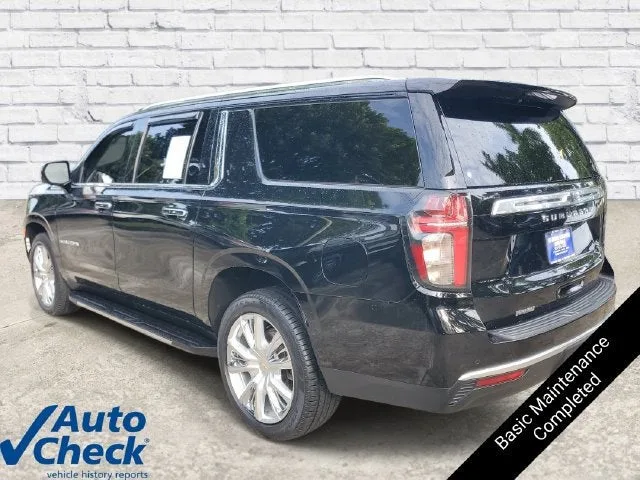 2023 Chevrolet Suburban High Country photo 2