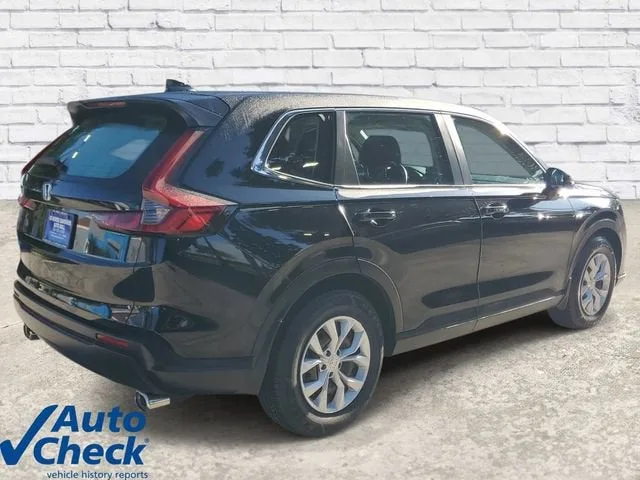 2024 Honda CR-V LX 2WD photo 4