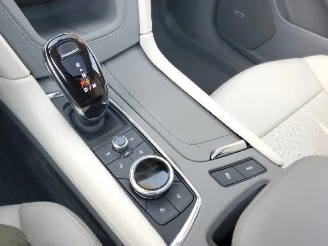 2025 Cadillac XT6 Premium Luxury photo 30