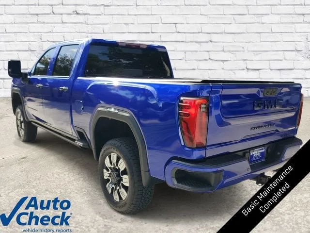 2025 GMC Sierra 2500 HD Denali photo 2
