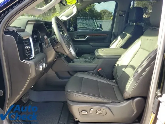 2025 GMC Sierra 2500 HD Denali photo 15